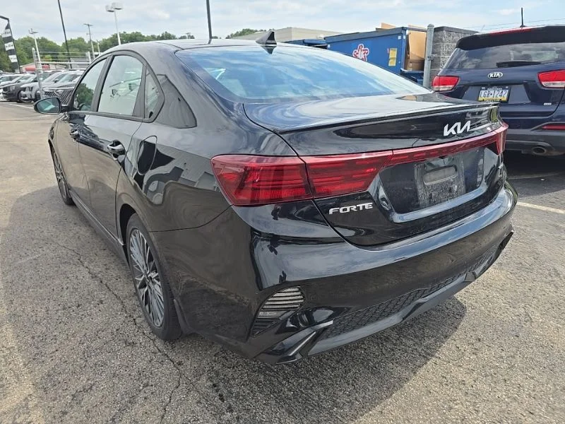 Used 2023 Black Kia GT-Line image 5