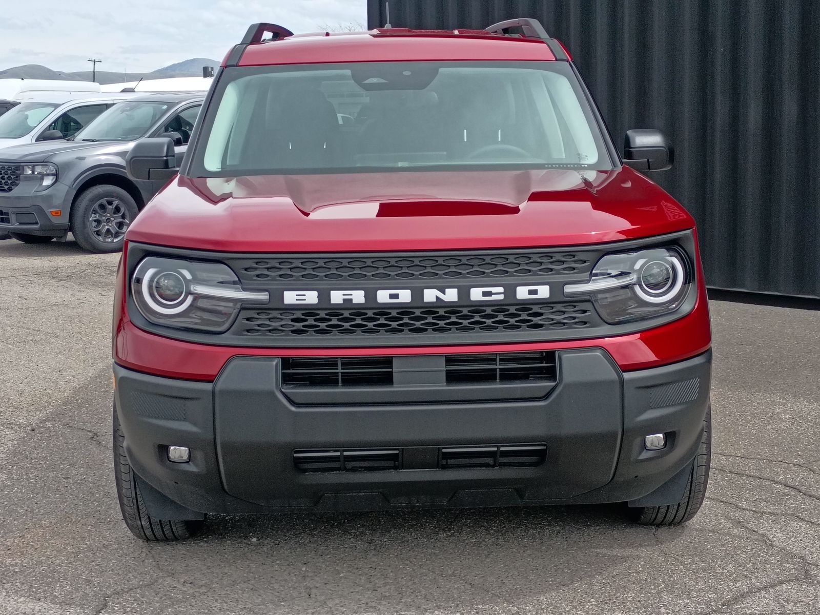 View vehicle photo 2