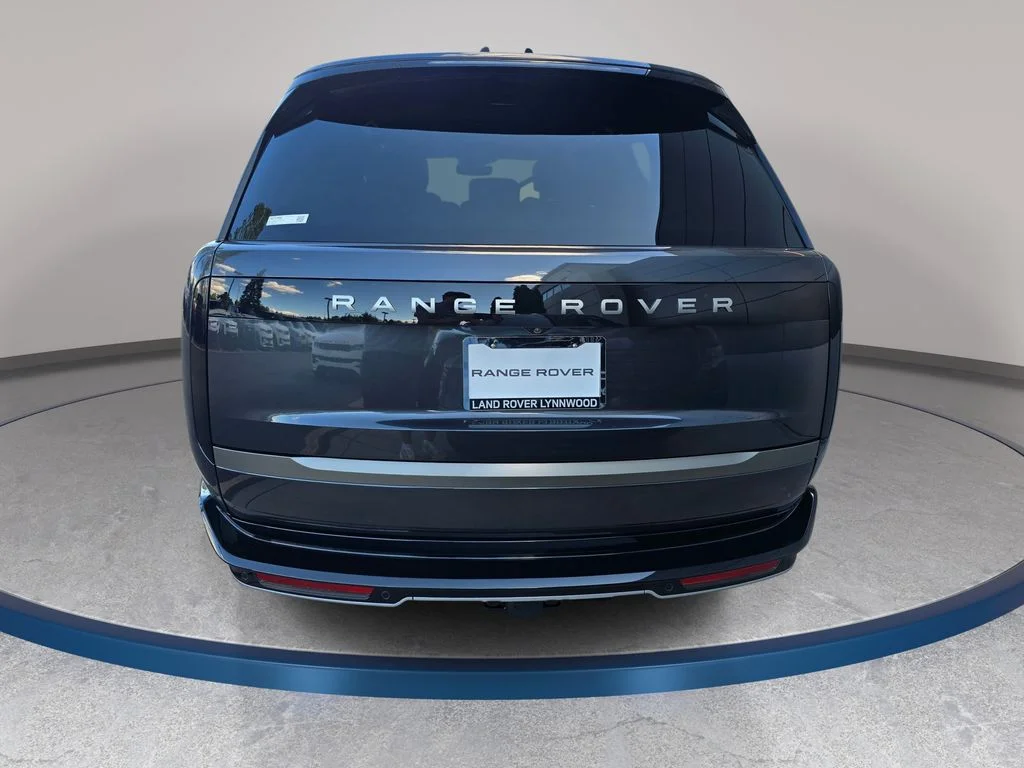 New 2026 Carpathian Grey LAND ROVER SE 7 Seats image 6