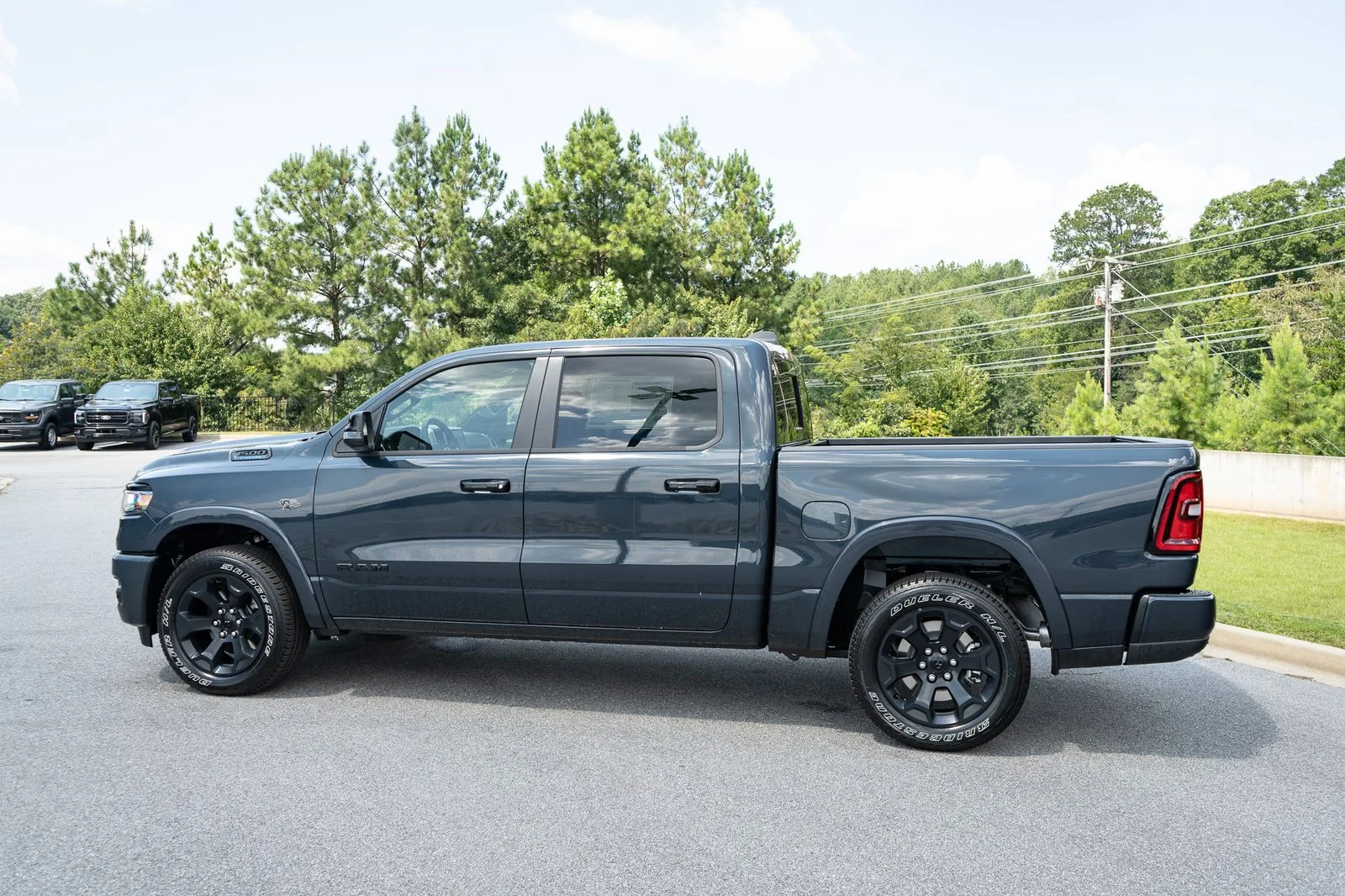 New 2027 Forged Blue Metallic Exterior Paint RAM Big Horn/Lone Star image 7