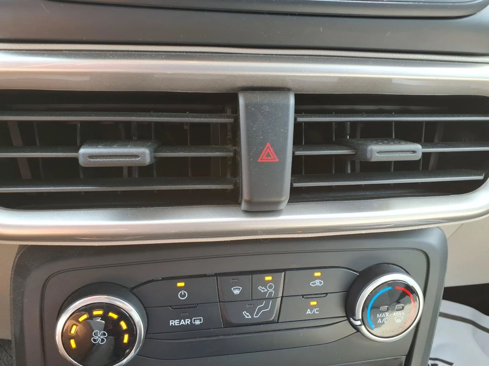 Used 2022 Smoke Metallic Ford S image 26