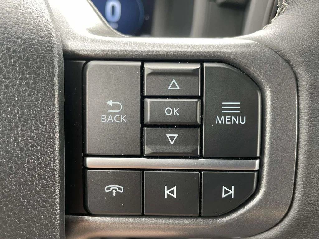 New 2026 Agate Black Metallic Ford XLT image 23