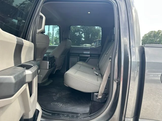 Used 2015 Magnetic Metallic Ford XLT image 23