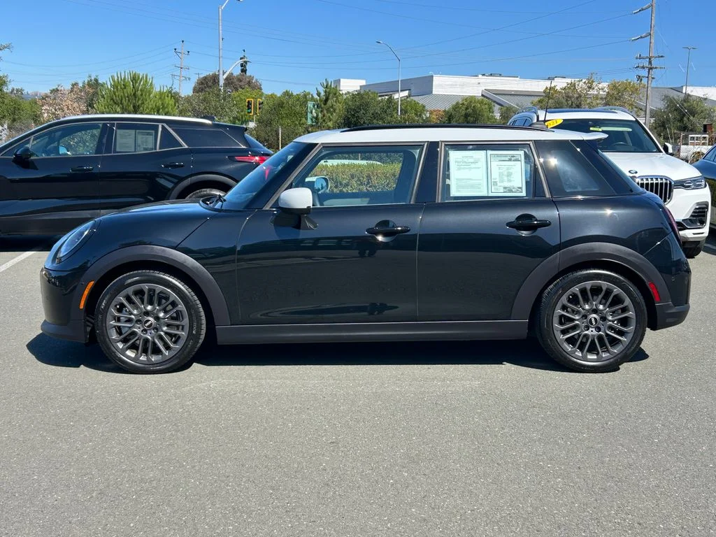 WMW53GD06T2X66529