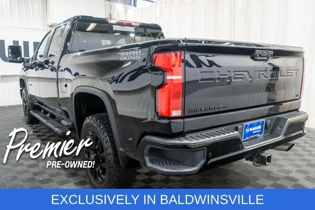 Used 2025 Black Chevrolet LT image 7