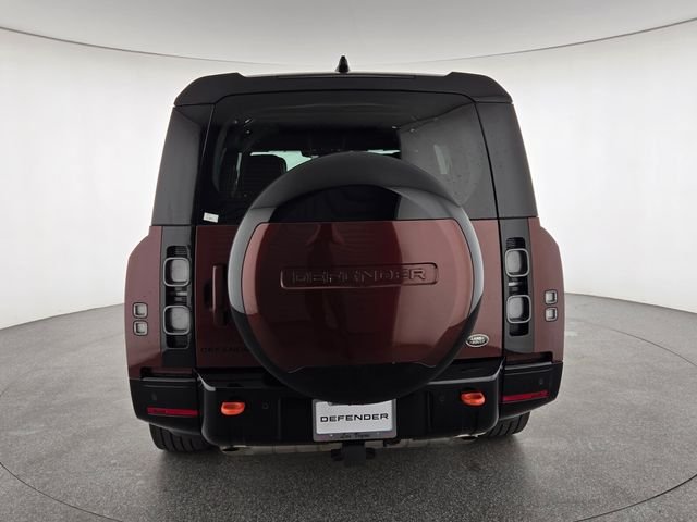 Used 2023  Land Rover X image 8