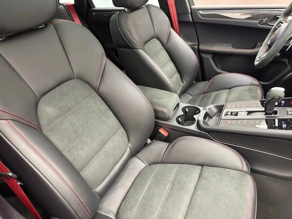 2026 Porsche Macan GTS - Photo 33