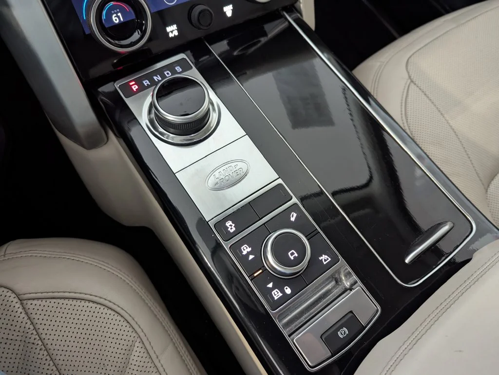 Used 2019 Black Land Rover 3.0L V6 Supercharged HSE image 46