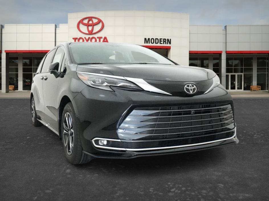 New 2026 Midnight Black Met Toyota Platinum image 7