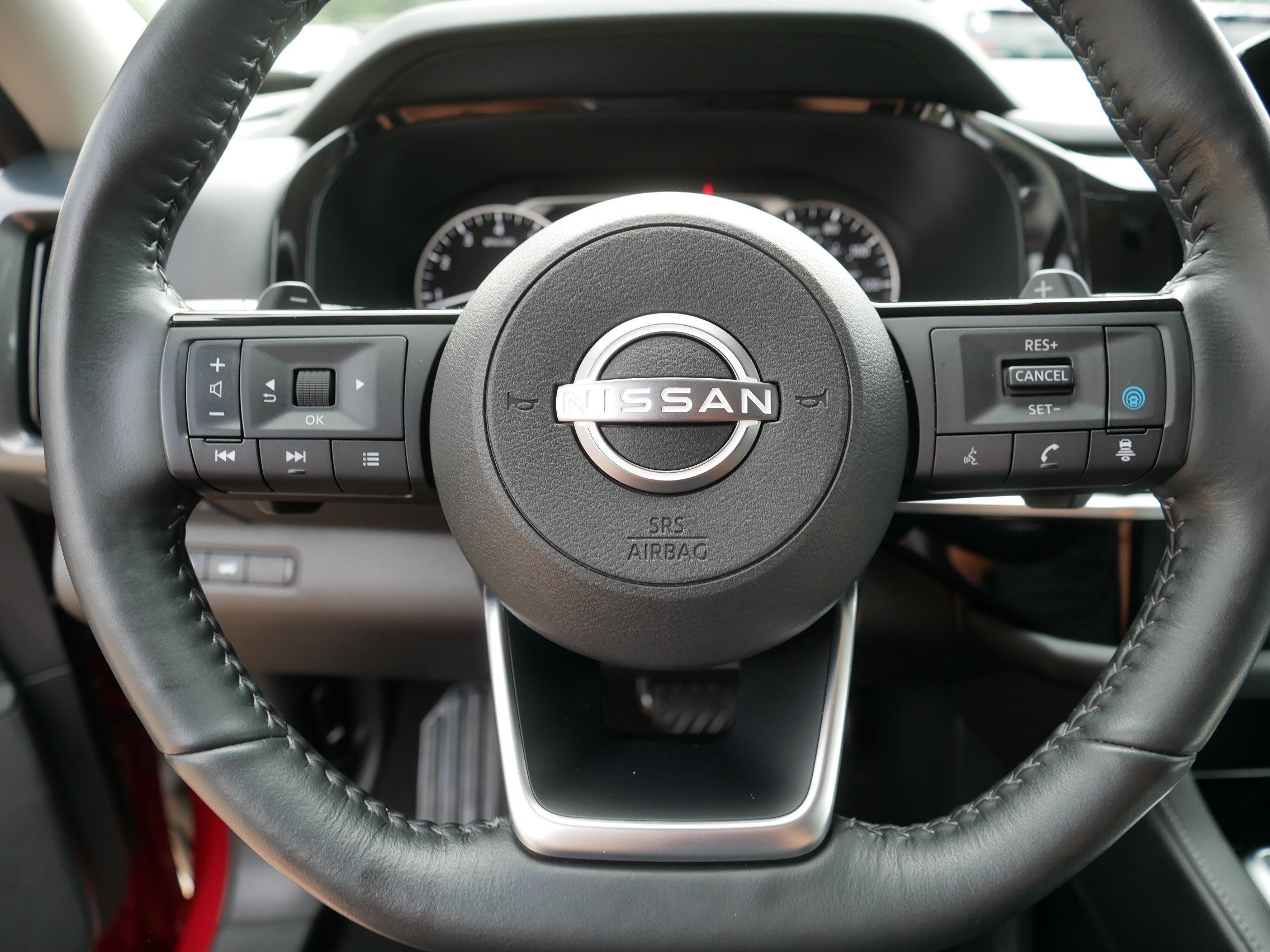 Certified Used 2024 Scarlet Ember Nissan SL image 25