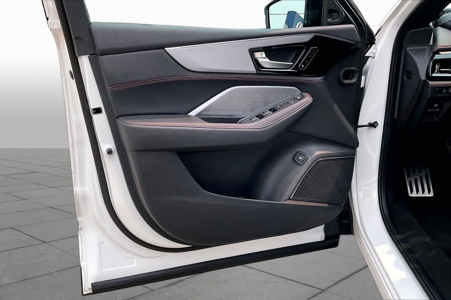 Used 2026 Platinum White Pearl Acura SH-AWD A-Spec image 21