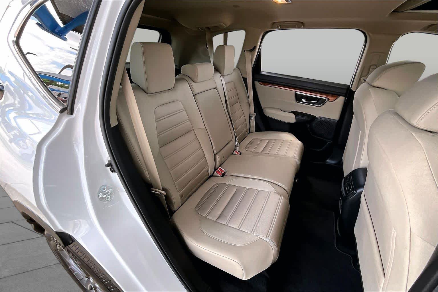 Certified Used 2022 Platinum White Pearl Honda AWD EX image 20