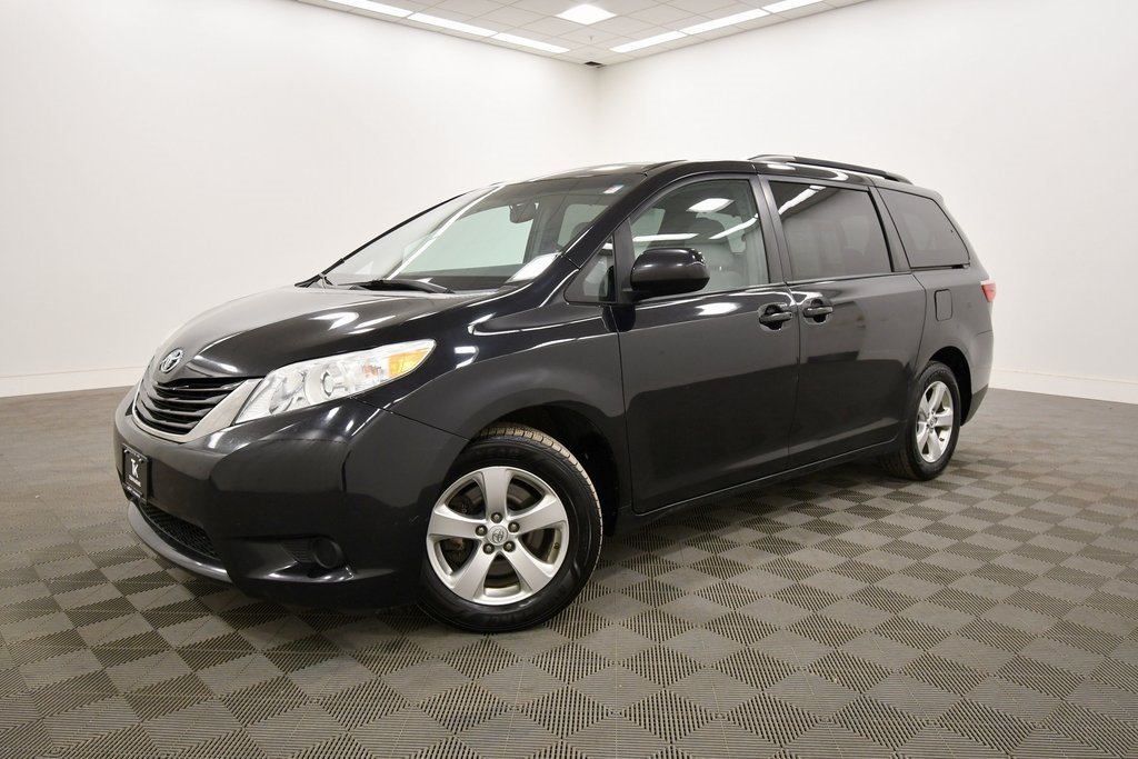 Used 2015 Toyota Sienna LE with VIN 5TDKK3DC5FS597581 for sale in Rochester, Minnesota