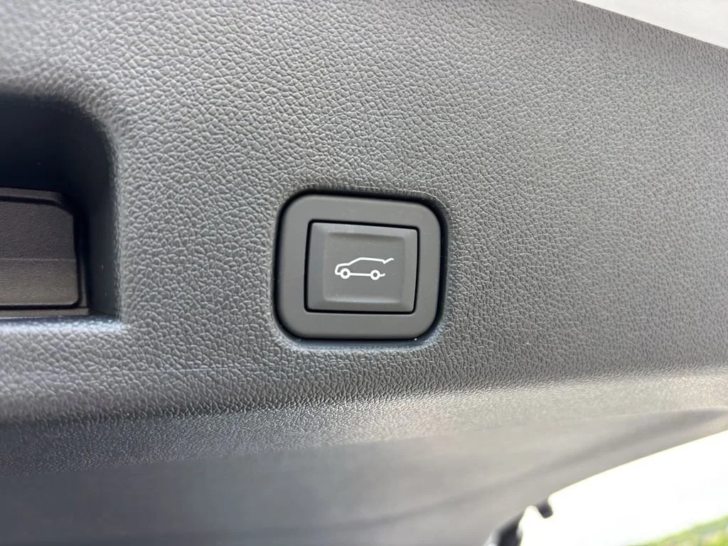 2026 Chevrolet Traverse LT - Photo 17