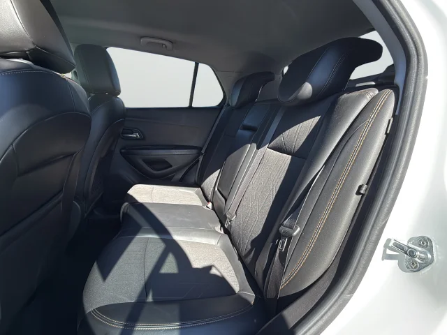 Used 2019 White Chevrolet LT image 27