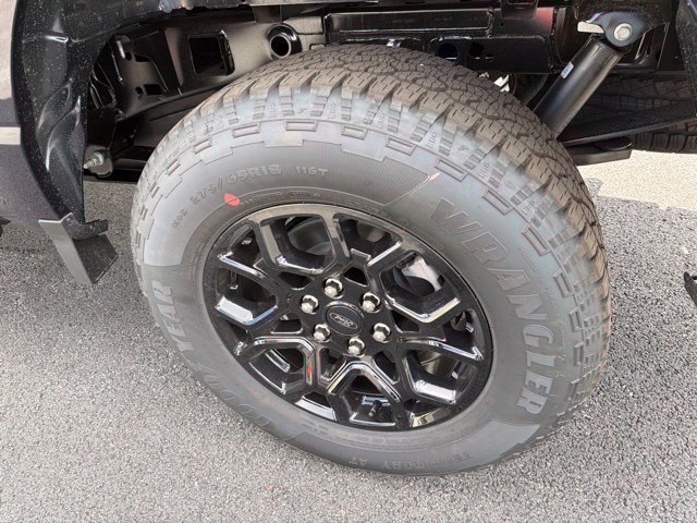 New 2026 Blue Ford XLT image 6