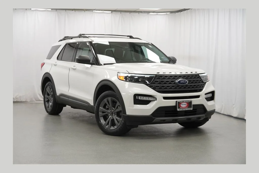 Used 2021 White Ford XLT image 1