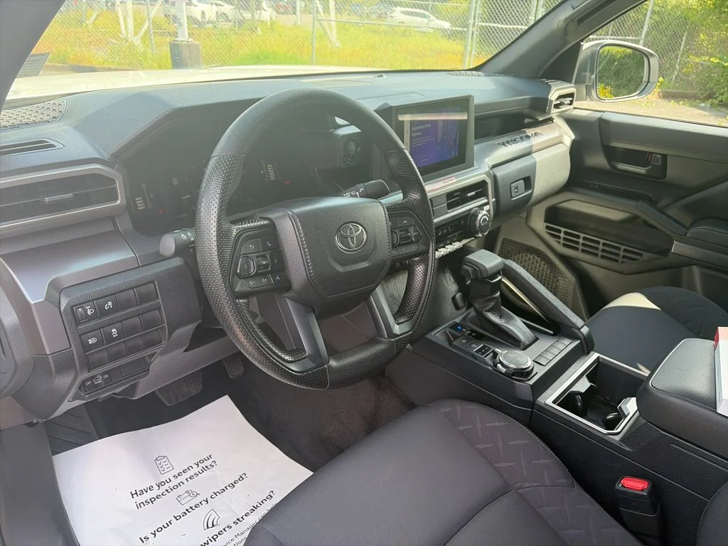 Used 2025 White Toyota SR5 image 11