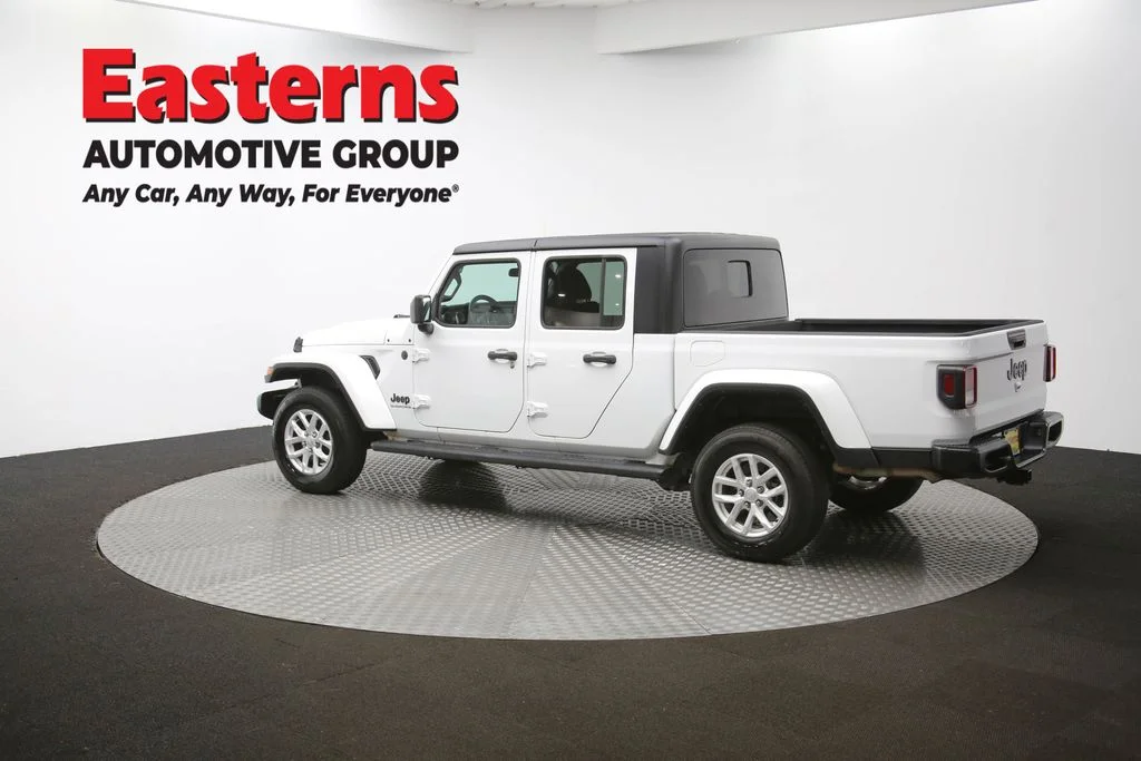 Used 2023 White Jeep Sport image 59