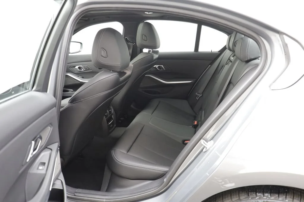 New 2026 SKYSCRAPER GREY BMW 330i NA xDrive image 14