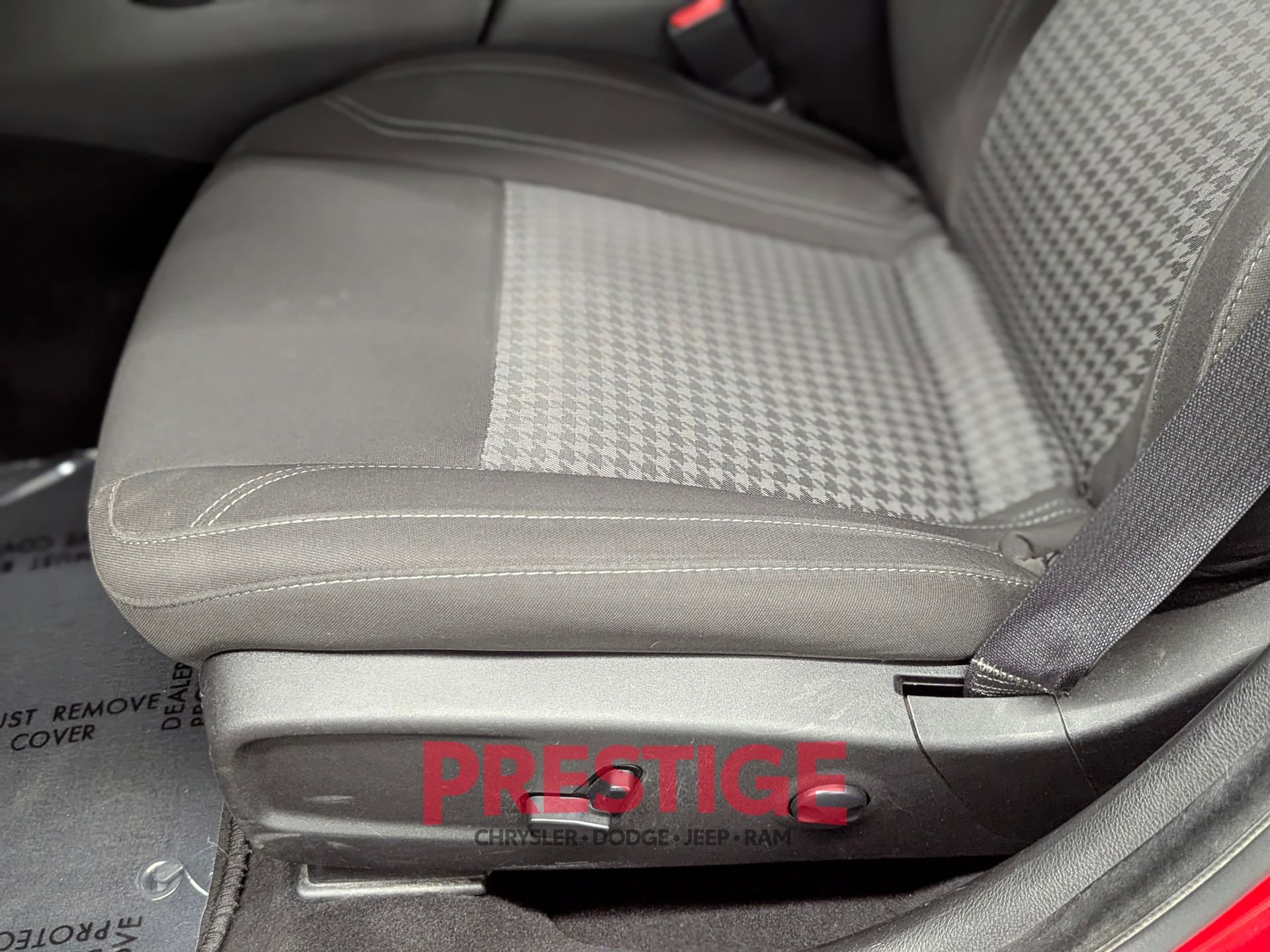 Used 2023 Red Dodge SXT image 24