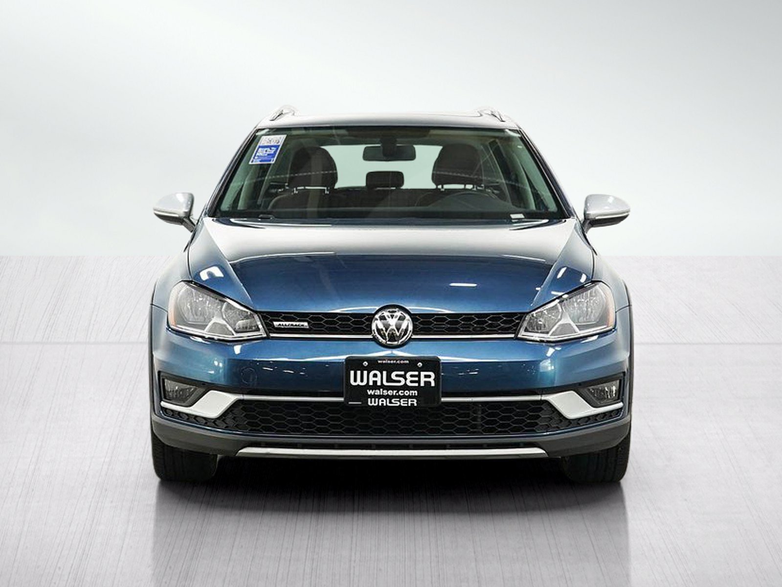 Used 2017 Silk Blue Metallic Volkswagen TSI SE image 10