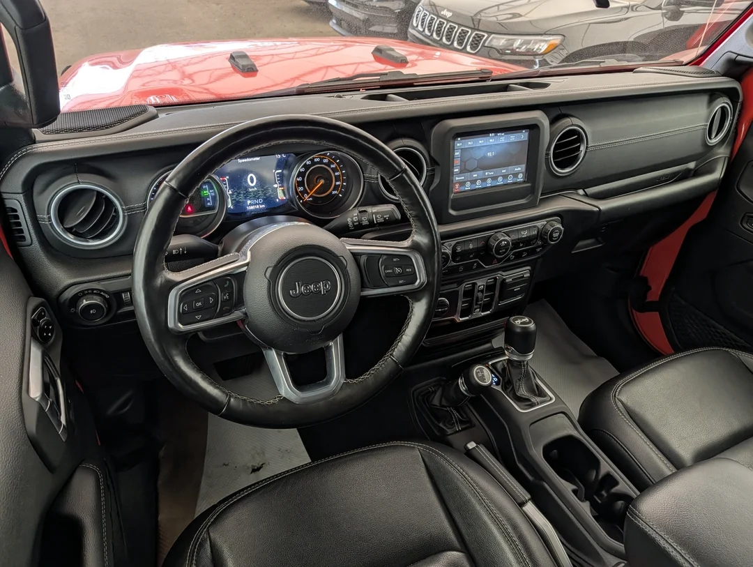 Used 2020 punk n metallic Jeep Sahara - - 4x4 - Leather Seats - Freedom Top - Remote Start & More! image 23