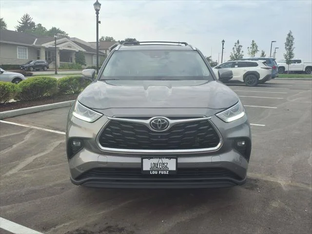 Certified Used 2025 Gray Toyota Limited image 68