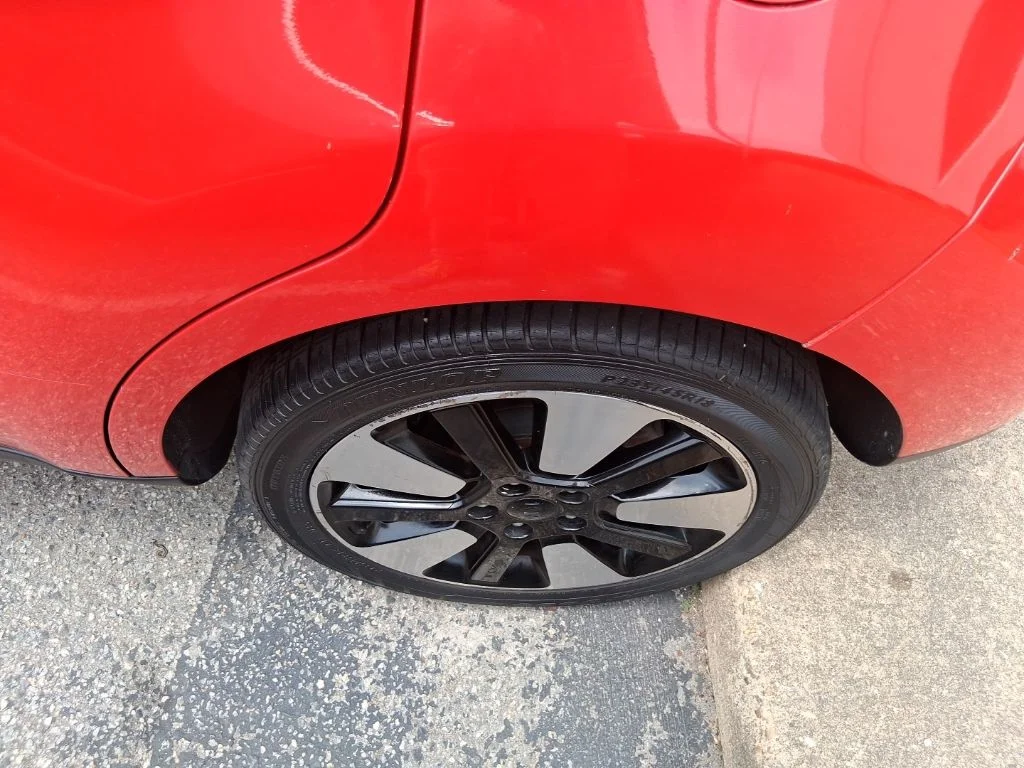Used 2019 Red Kia Plus image 8