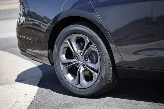 New 2026 Meteorite Gray Metallic Honda EX-L image 16