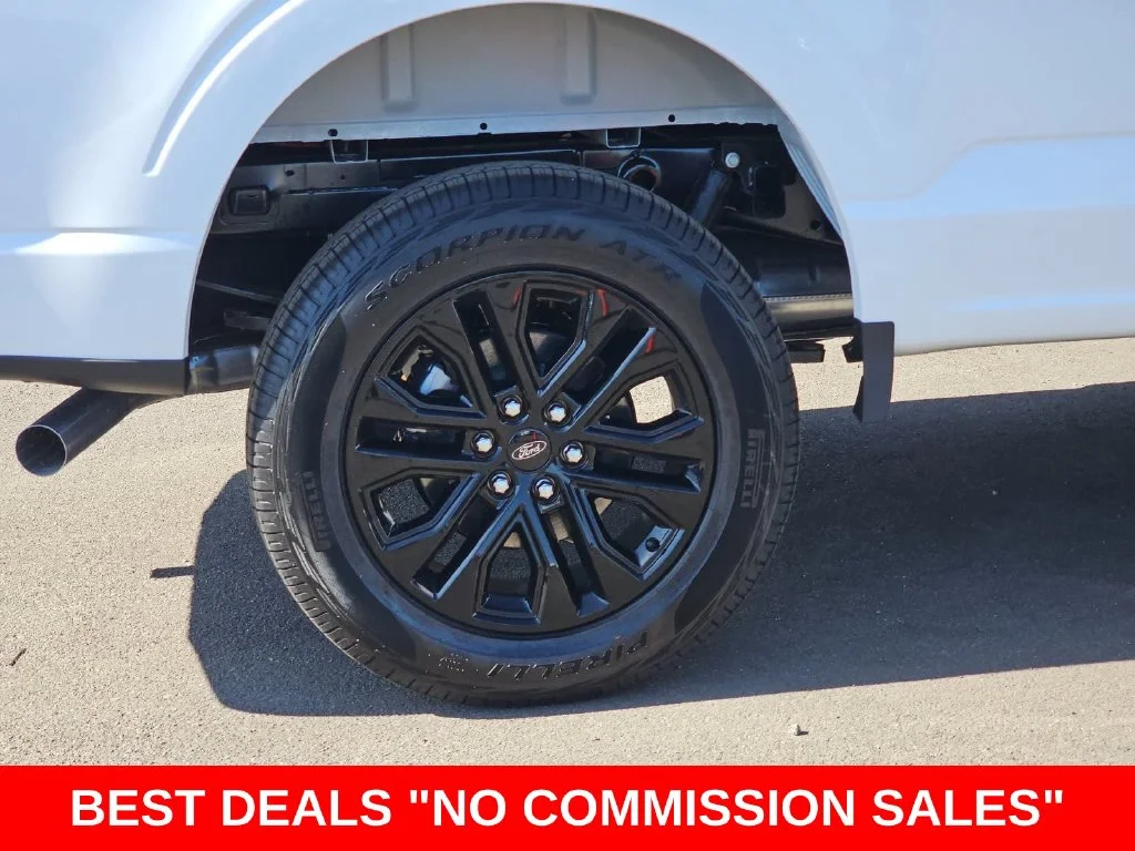 New 2026 Oxford White Ford XLT image 38