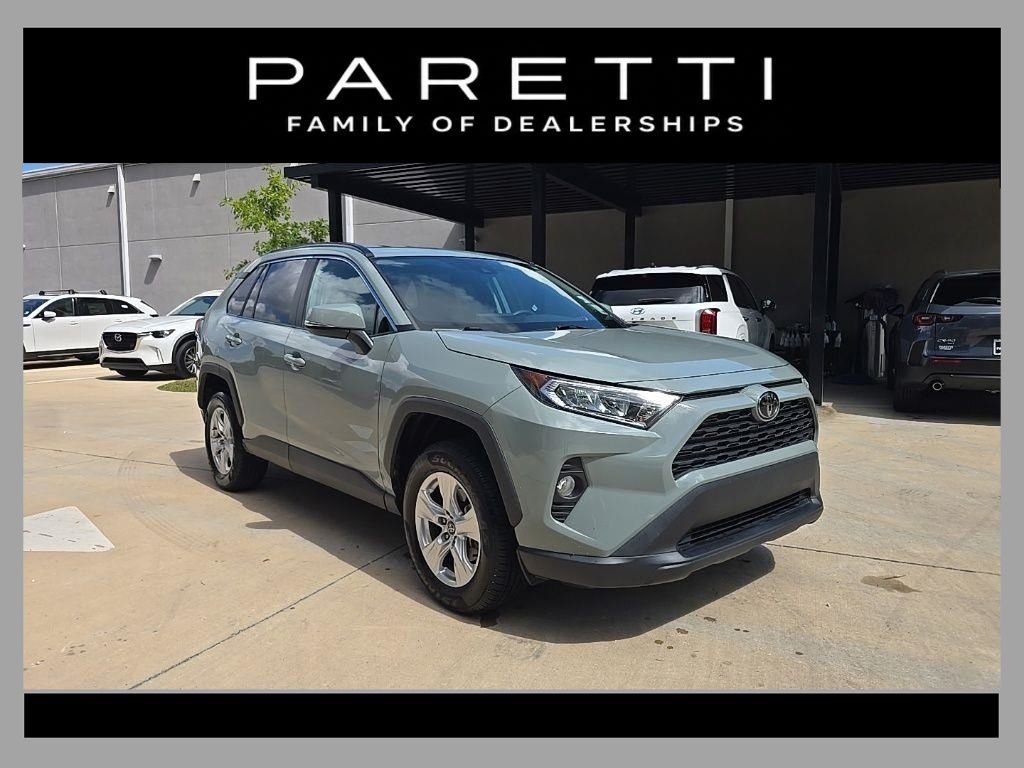 2020 Toyota RAV4 XLE