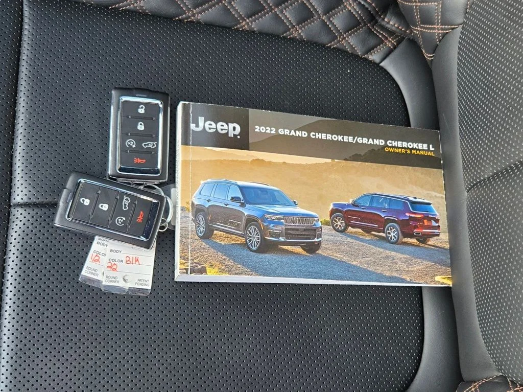Certified Used 2022 Black Jeep Summit Reserve image 11