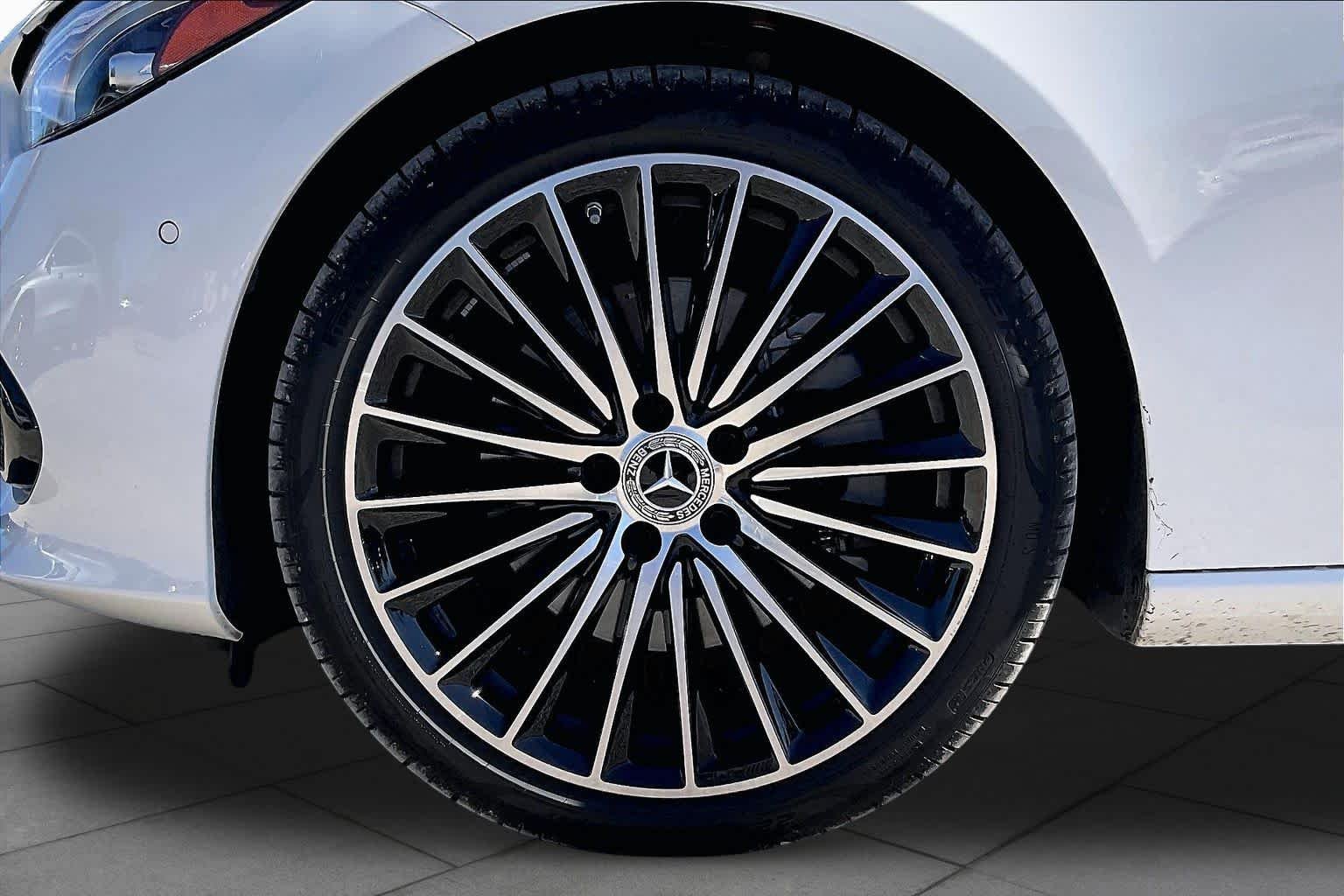 Certified Used 2026 Polar White Mercedes-Benz C 300 image 11