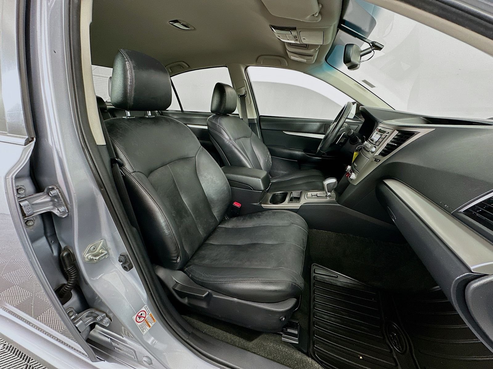 Used 2012 Ice Silver Metallic Subaru 2.5i image 24