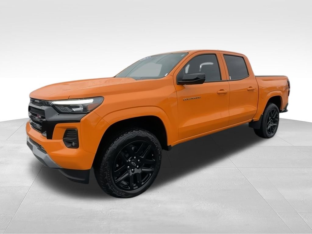 Certified Used 2025 Orange Chevrolet Z71 image 5