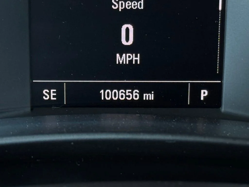 Used 2021 SUMMIT WHITE Chevrolet LS image 5