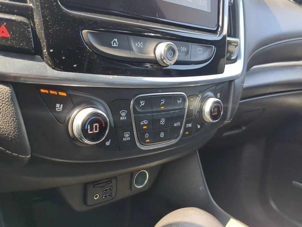 Used 2022 Summit White Chevrolet Premier image 19