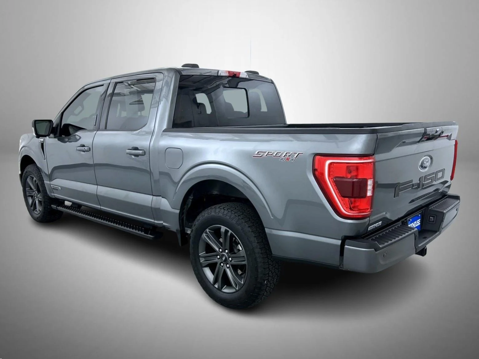 Used 2023 Gray Ford XLT image 7