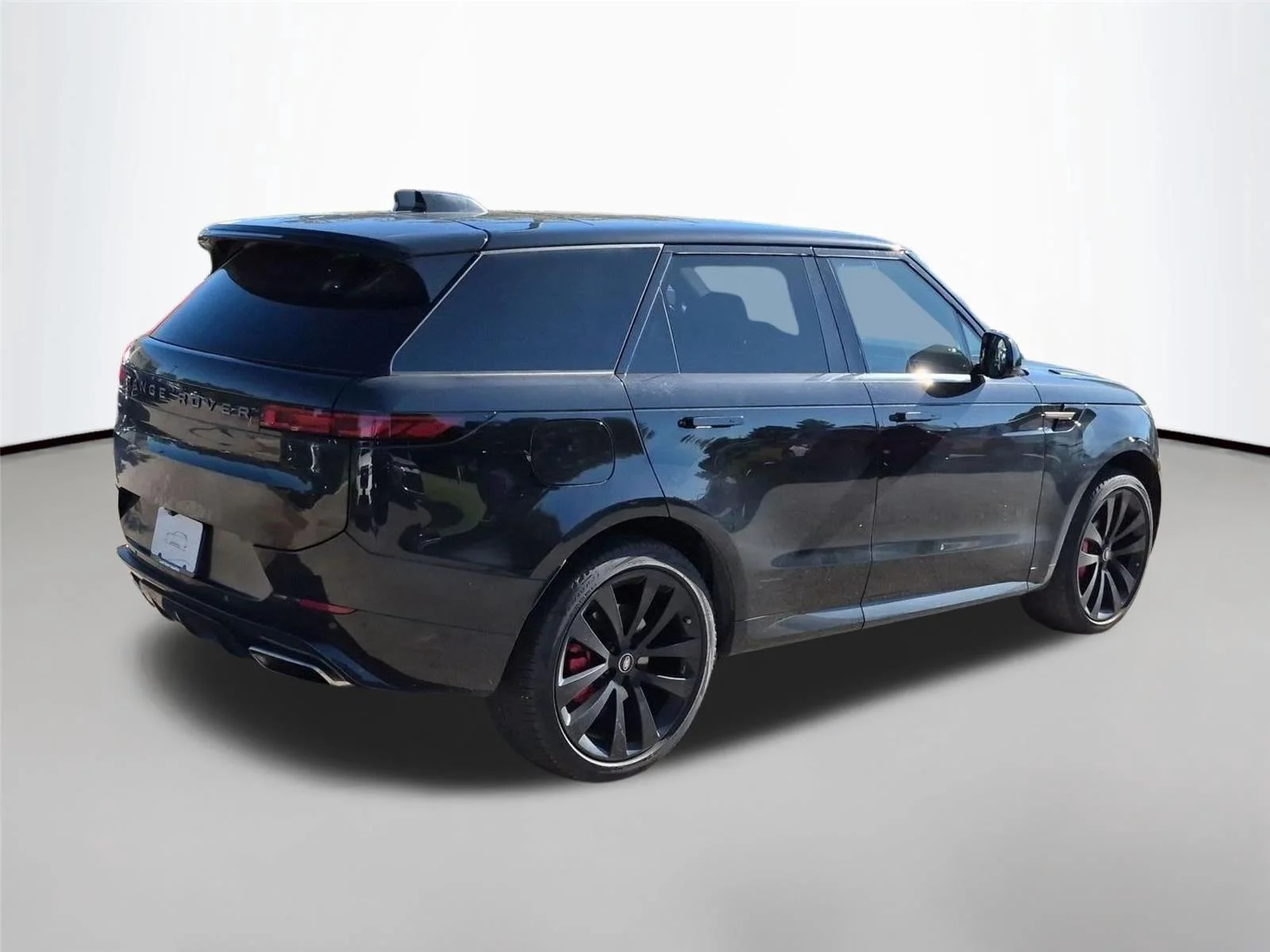Used 2024 Santorini Black Metallic Land Rover Dynamic SE image 5