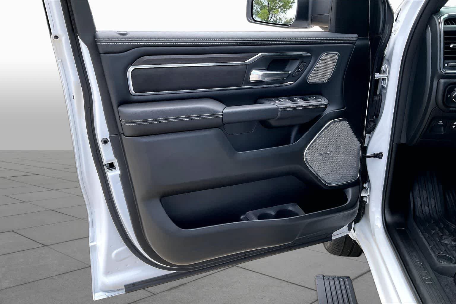 New 2026 Bright White Clear-Coat Exterior Paint RAM Laramie image 10