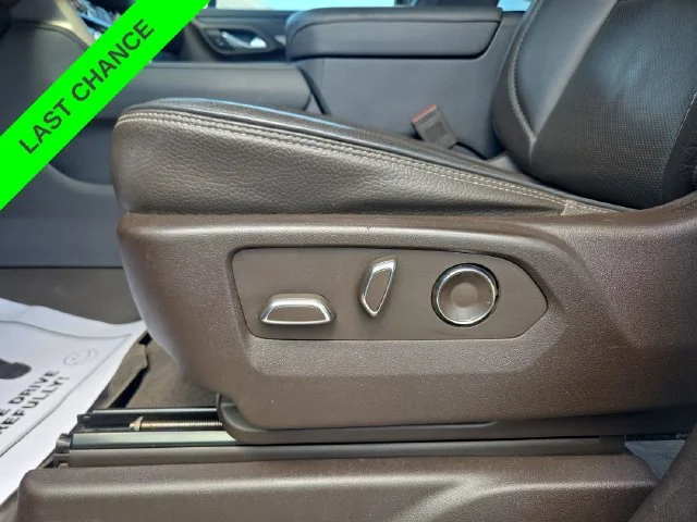 Used 2021 White GMC Denali image 36