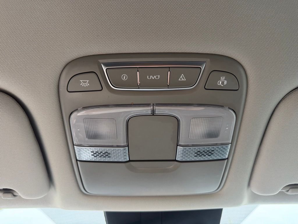 Used 2022 Ebony Black Kia LX image 28