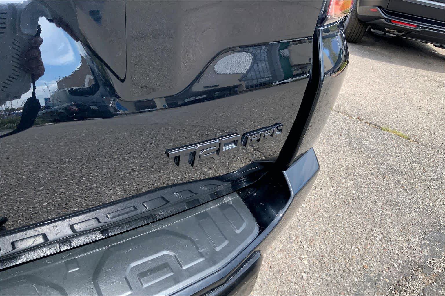 Used 2018 Midnight Black Metallic Toyota TRD Pro image 9