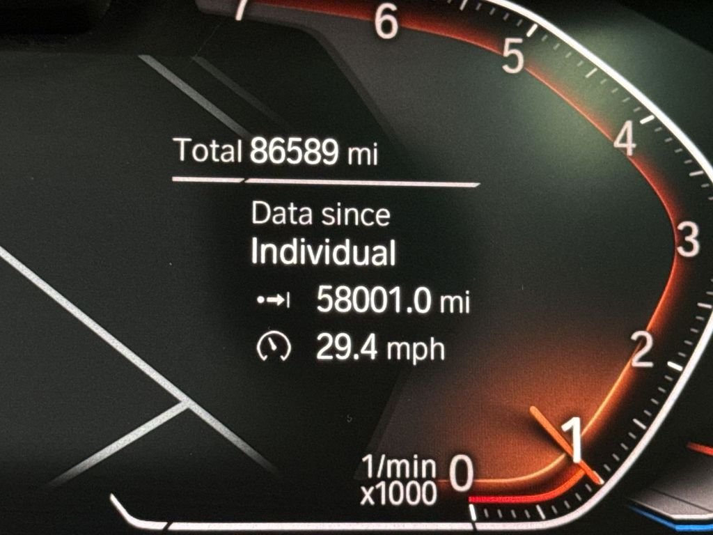 Used 2020 Black Sapphire Metallic BMW xDrive40i image 24