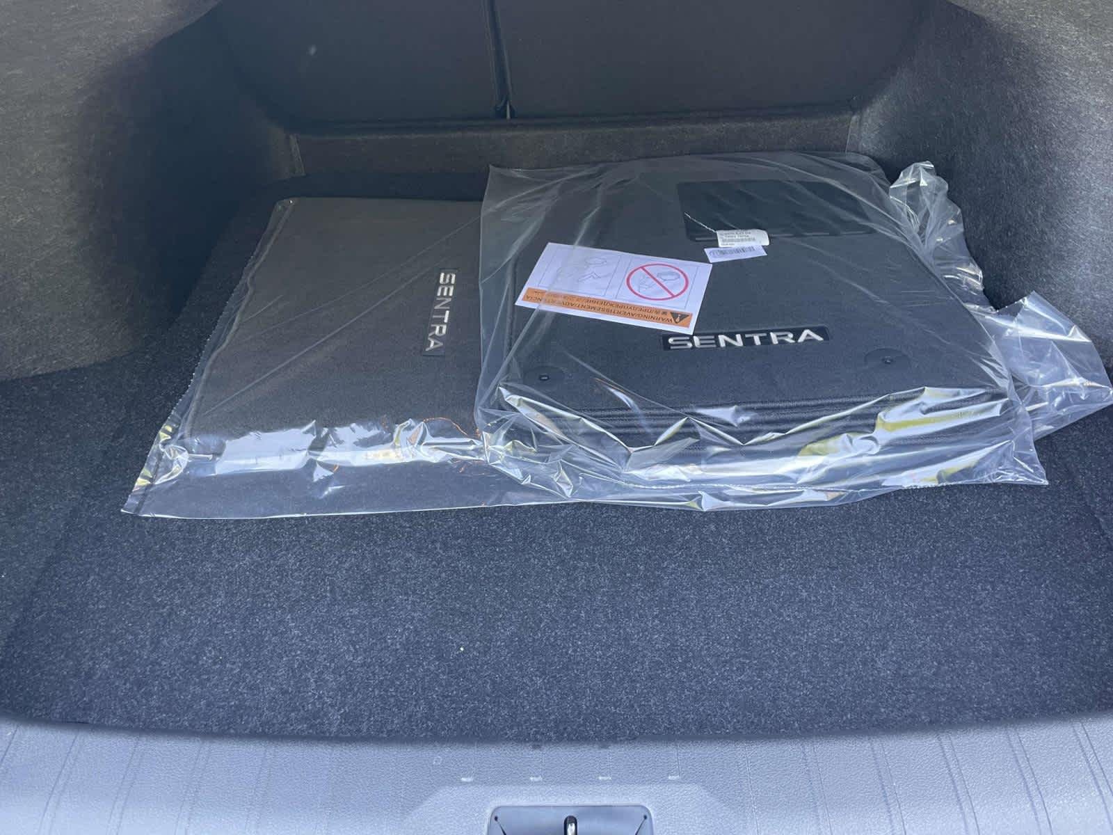 New 2026 Bluestone Pearl/Super Black Nissan SR image 18