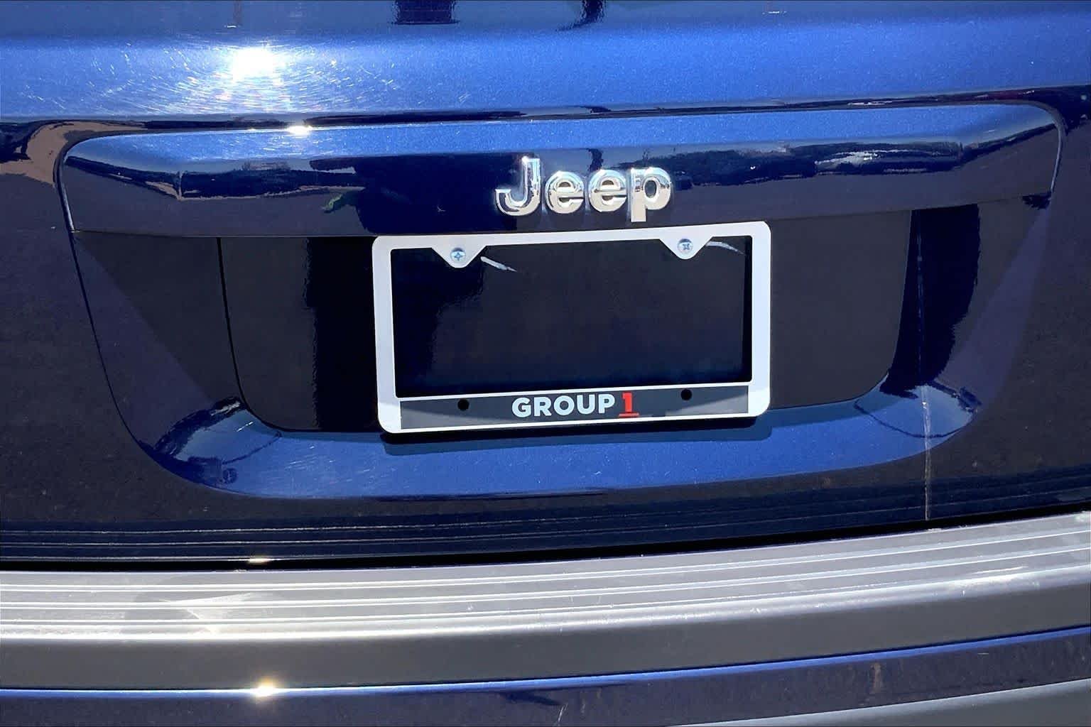Used 2014 True Blue Pearlcoat Jeep High Altitude image 31