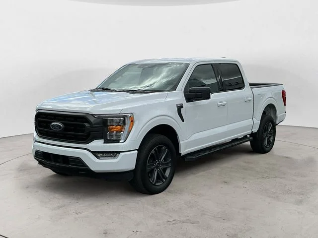 Used 2023 White Ford XLT image 1