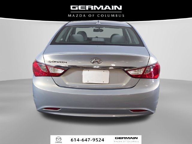 Used 2011 Blue Hyundai GLS image 10
