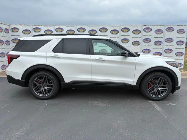 New 2026 Ford Explorer ST-Line